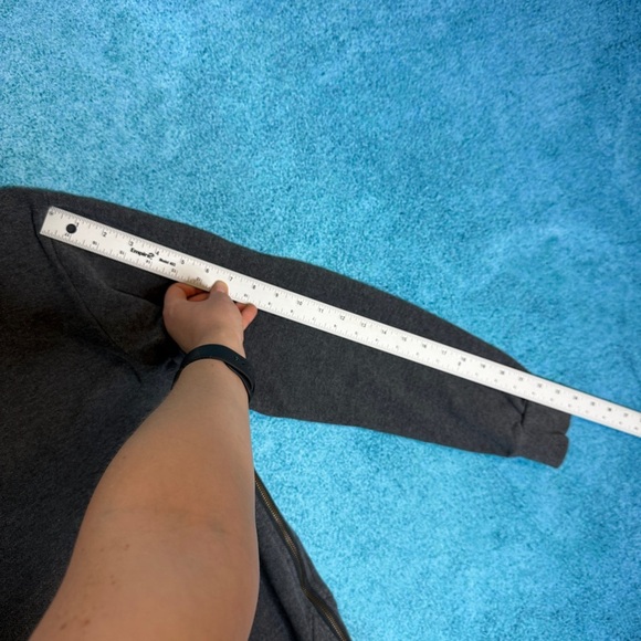 The Norwegian Original Onepiece Men’s M Gray Zip Pullover Hoodie Side Zippers - Picture 7 of 15